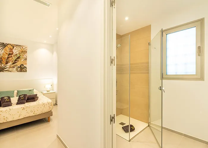 Jardines Elegant Two Bedrooms *