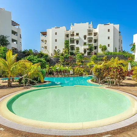 Jardines Elegant Two Bedrooms