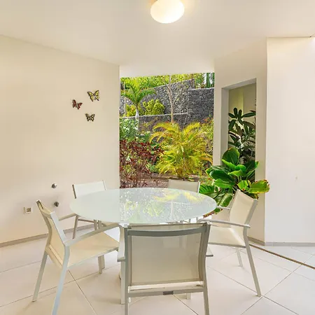 Jardines Elegant Two Bedrooms * 滨海帕尔姆