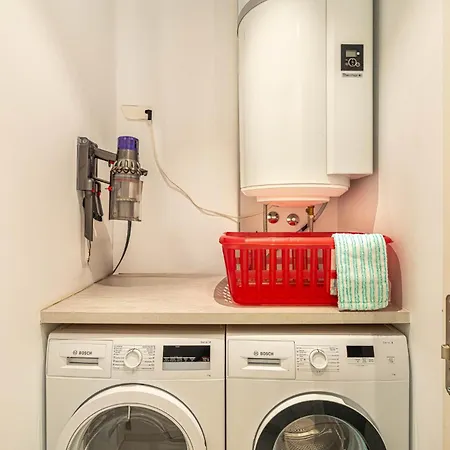 Jardines Elegant Two Bedrooms *