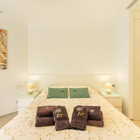 Jardines Elegant Two Bedrooms