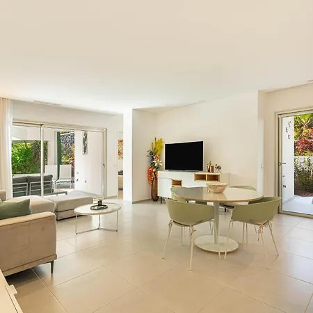 Jardines Elegant Two Bedrooms *