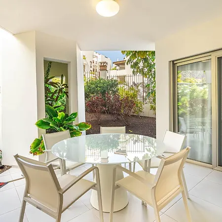 Jardines Elegant Two Bedrooms * 滨海帕尔姆