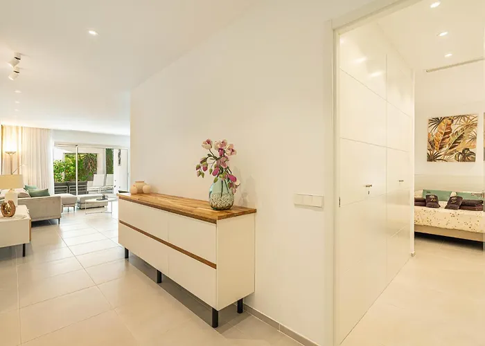 Apartment Jardines Elegant Two Bedrooms *